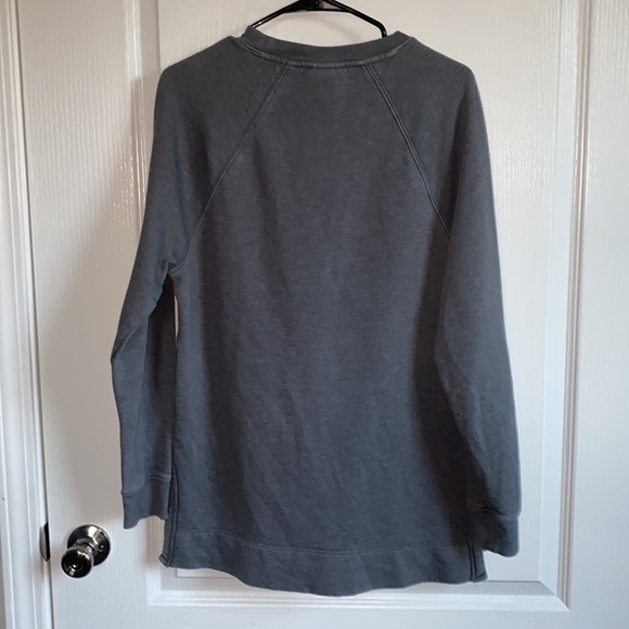 Universal Threads Sweatshirt - Picture 2 of 2